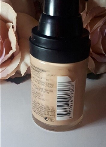 Revlon Revlon Gözenek Gizleyen Fondöten