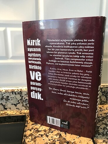  Beden Beyza Alkoç Enkaz Altındakiler Kitap