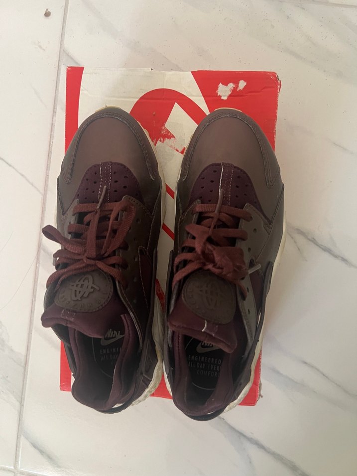 Nike Huarache Bordo Bağcıklı Kadın Spor Ayakkabı - Görsel 5