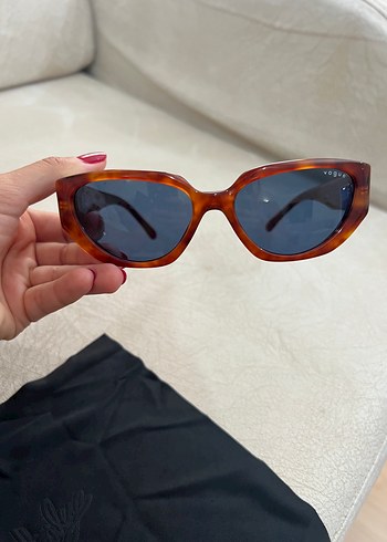 Vogue Hailey Serisi - Kemik Kahve Minimalist Kadın Güneş Gözlüğü - Görsel 2