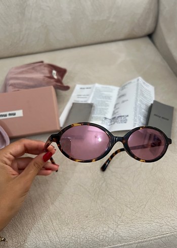 Miu Miu Kadın Güneş Gözlüğü - Görsel 3