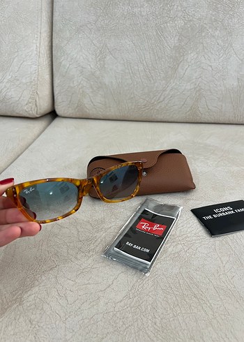 Ray Ban - Şeffaf Bej Kedi Gözü Kadın Güneş Gözlüğü - Görsel 6
