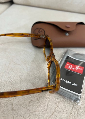 Ray Ban - Şeffaf Bej Kedi Gözü Kadın Güneş Gözlüğü - Görsel 5