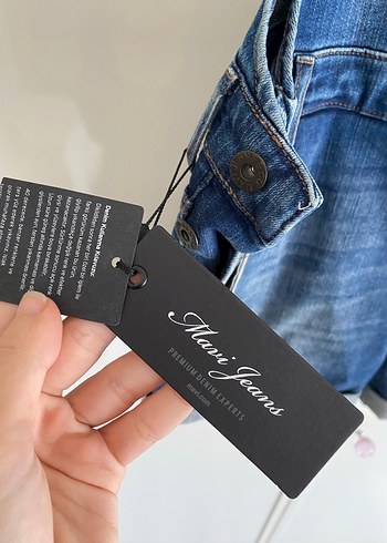 Kadın Mavi Denim Askılı Bol Kesim Şort Tulum - Görsel 4