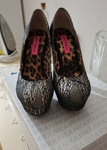 Dantel leopar desenli topuklu abiye bayan ayakkabı. - Görsel 2