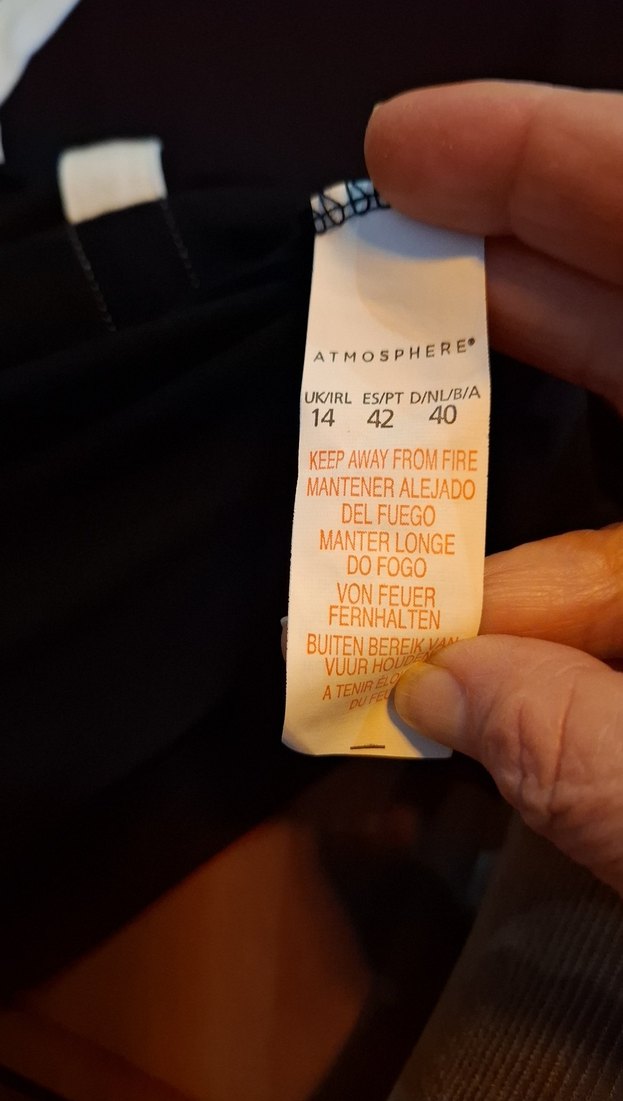 Siyah Parlak Saten Kolsuz Gömlek - Görsel 5