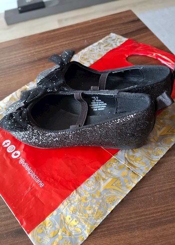 Kız Çocuk Gri Parlak Fiyonk Detaylı Babet - Görsel 2