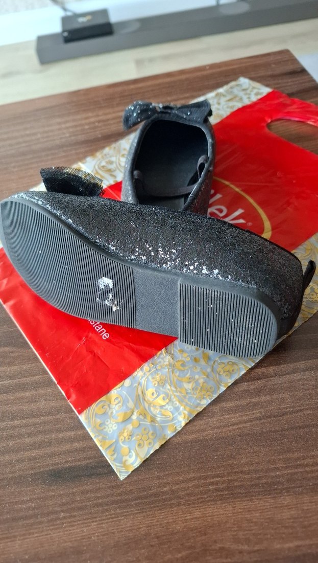 Kız Çocuk Gri Parlak Fiyonk Detaylı Babet - Görsel 4