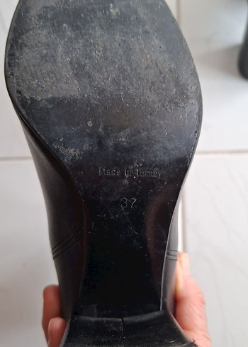 Siyah Deri Tokalı Kadın Bot - Görsel 4