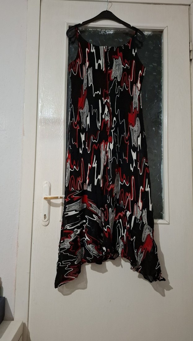 Kolsuz, Asimetrik Kesim Çok Renkli Uzun Elbise - Görsel 3