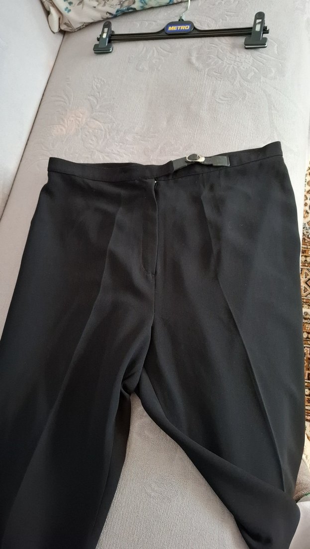 Kadın Siyah Midi Kumaş Pantolon - Görsel 4