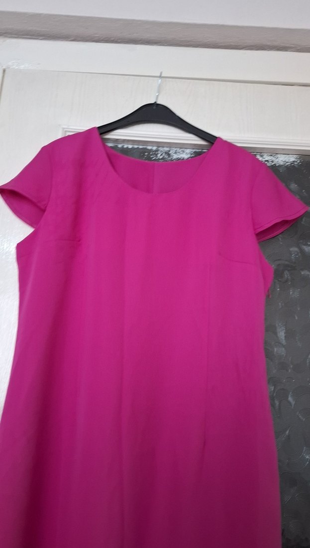 Pembe Midi Kısa Kollu Drapeli Elbise - Görsel 2