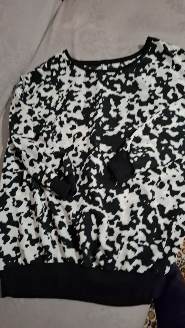 Gri Batik Desenli Kadın bluz - Görsel 4