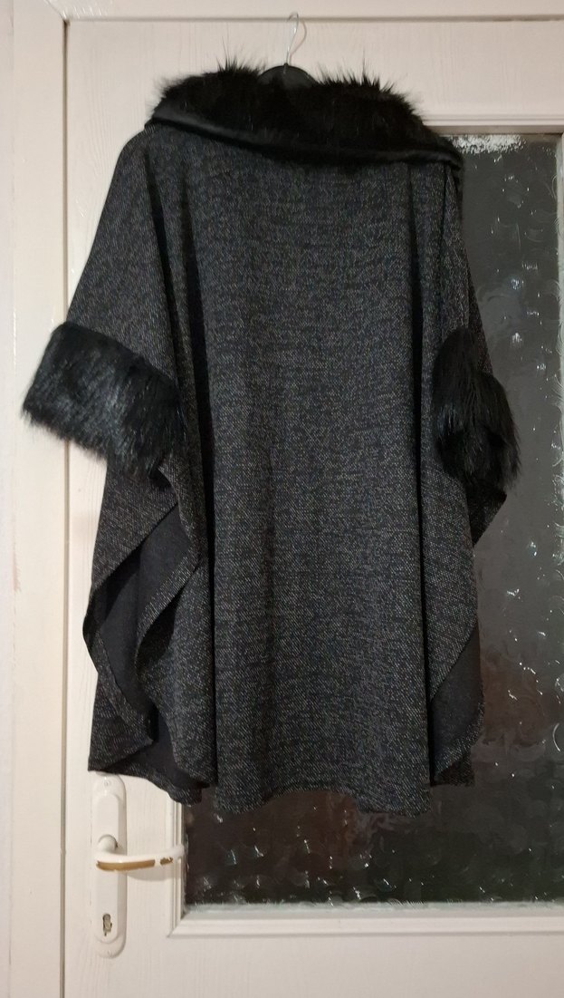 Gri Kadın Ponço, Kürk Detaylı, Midi Boy - Görsel 5