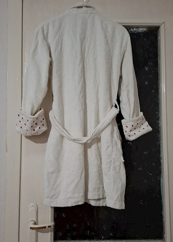 Kadın Beyaz Nakışlı Pamuk Bornoz - Görsel 3