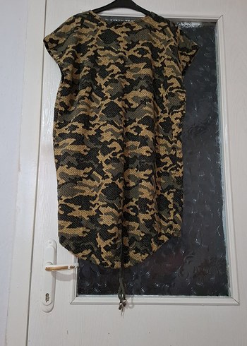 Kolsuz Kamuflaj Desenli Uzun yelek - Görsel 4