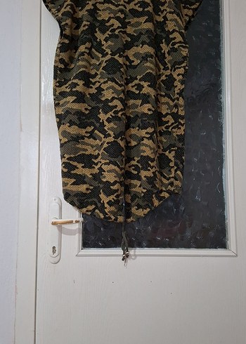 Kolsuz Kamuflaj Desenli Uzun yelek - Görsel 5