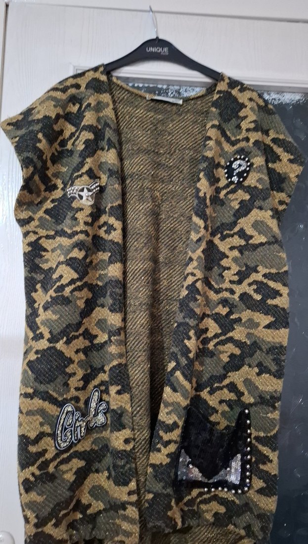 Kolsuz Kamuflaj Desenli Uzun yelek - Görsel 3