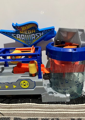 Beden Renk Hot Wheels Mega Car Yıkama Oyun Seti