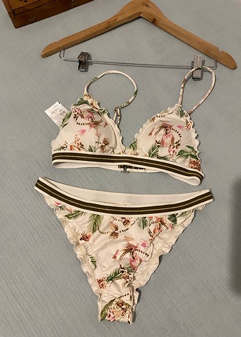 H&M Dantel Detaylı Beyaz Desenli Mini Bikini