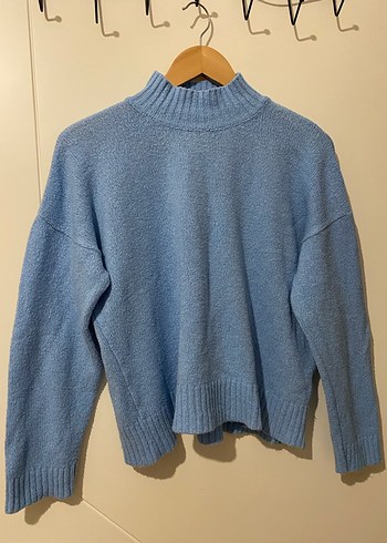 Mavi Yüksek Yakalı Örgü Kadın Kazak - Görsel 3