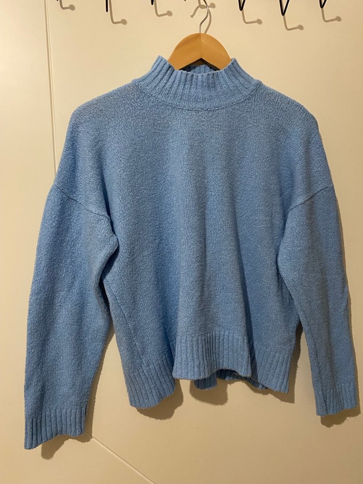 Mavi Yüksek Yakalı Örgü Kadın Kazak - Görsel 2
