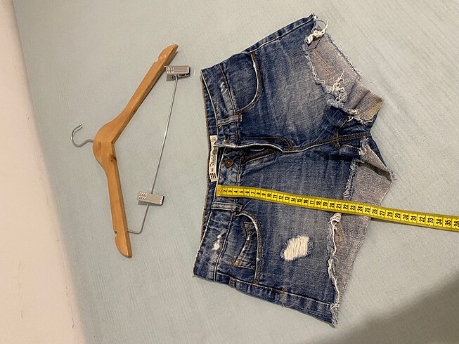 36 Beden mavi Renk Zara şort