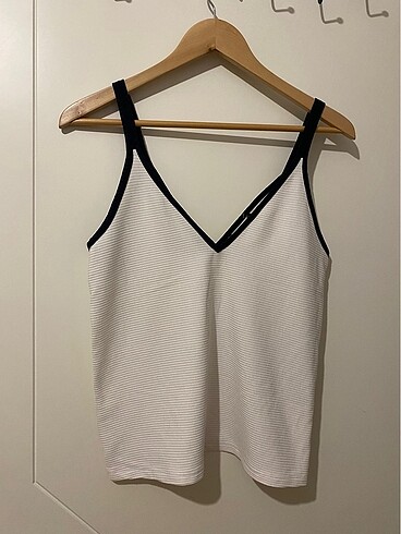 Zara BluZZ