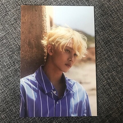 SEVENTEEN JEONGHAN OFFICIAL POSTCARD (AL1)