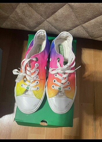 Benetton Converse