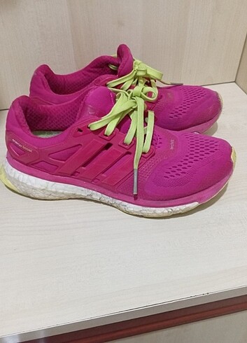 Adidas spor ayakkabı