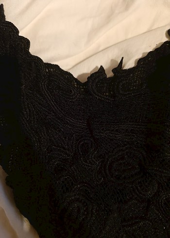 Siyah Dantel İşlemeli Gotik Strappy Büstiyer - Görsel 4