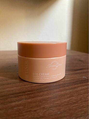 Grace Day Retinol İçeren Leke, Millia ve Kırışıklık Karşıtı Vega