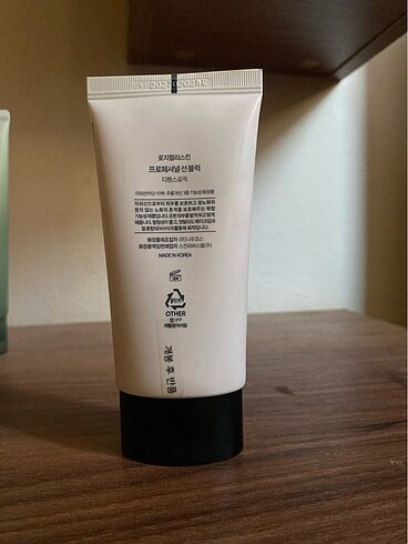 Diğer Logically Skin Leke Karşıtı Mat Dokulu Kalaminli Güneş Kremi