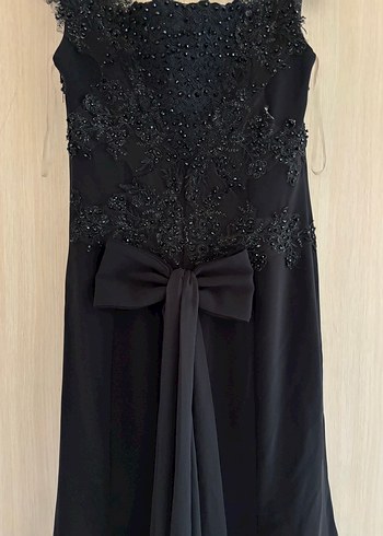 Siyah Nakışlı V Yakalı Uzun Kadın Elbise - Görsel 10