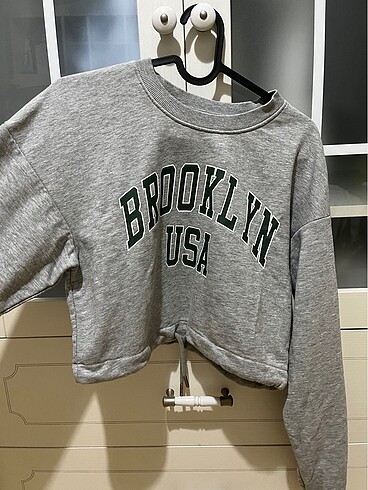 Bershka crop sweatshirt