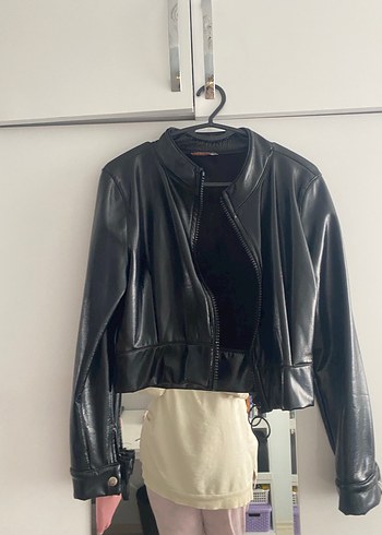 Kemerli Siyah Deri Ceket - Görsel 2