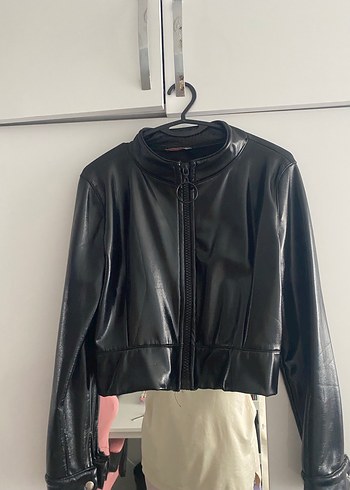 Kemerli Siyah Deri Ceket - Görsel 3