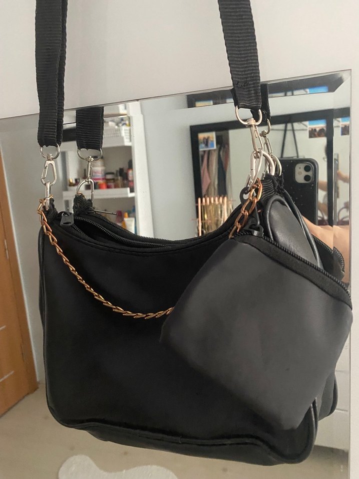 Siyah zincirli çanta - Görsel 2