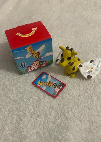 Sarı Renkli Uçan Zürafa Figürü - Görsel 2