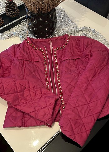 Zincir Detaylı Bordo Kısa Kadın Ceket
