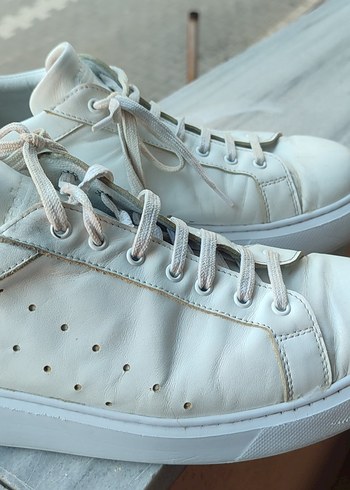 Cacharel Minimal Beyaz Deri Sneaker
