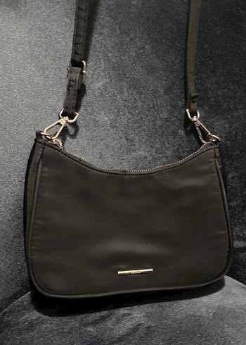 Bershka siyah çanta - Görsel 4