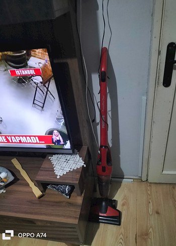 Kırmızı Kablosuz Elektrikli Süpürge - Görsel 5