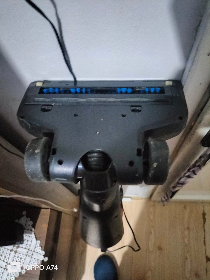 Kırmızı Kablosuz Elektrikli Süpürge - Görsel 4