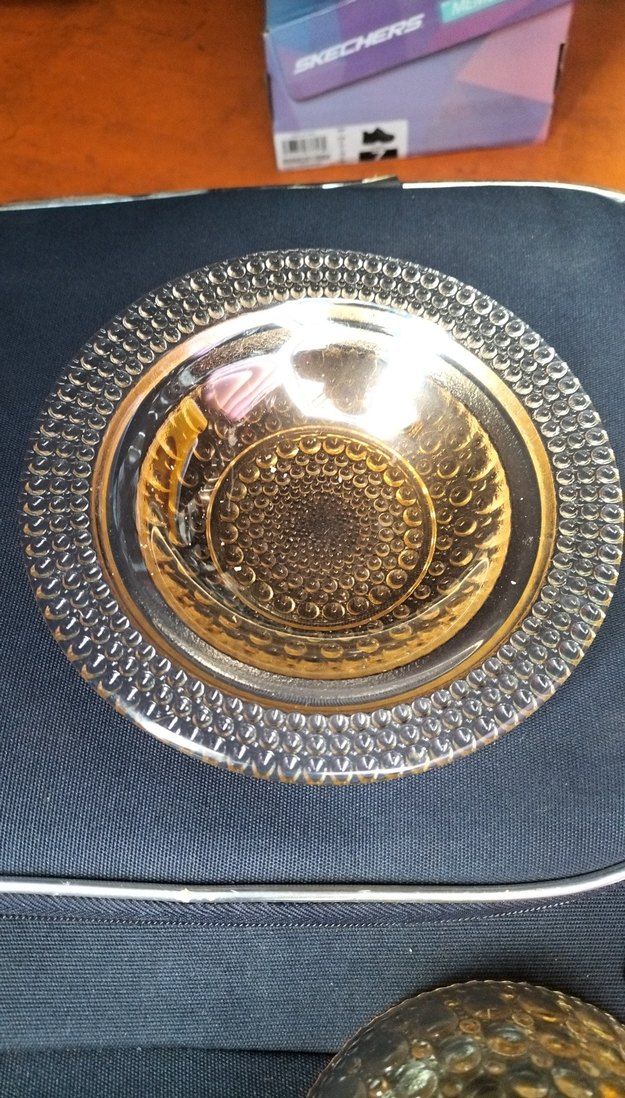 Altın Renkli Yılan Derisi Desenli Tabak - Görsel 2