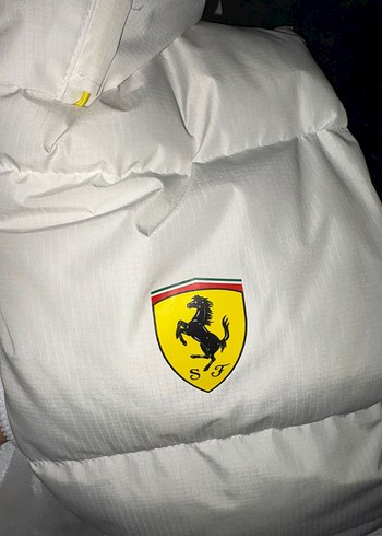 Beyaz Puma Ferrari Kapüşonlu Yelek - Görsel 5