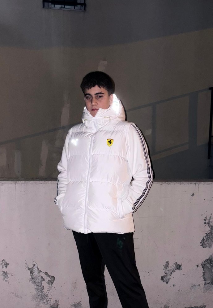 Beyaz Puma Ferrari Kapüşonlu Yelek - Görsel 3