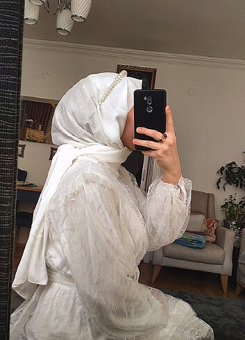 m Beden beyaz Renk Kevser Bahadır Nikah Elbisesi ?