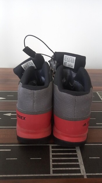 35 Beden gri Renk Adidas görecek bot
